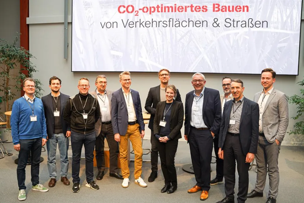 Gruppenfoto aller Referenten
